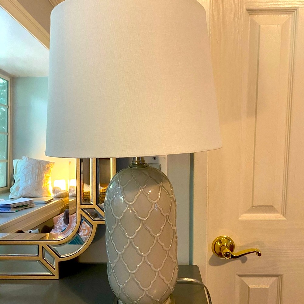 MODERN GREY LAMP